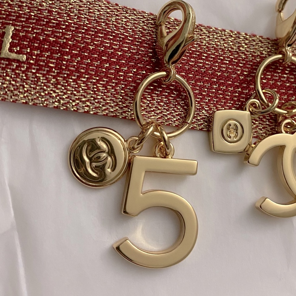 Chanel Holiday Charm 2023 1 ONLY #5 and perfume AVAILABLE
